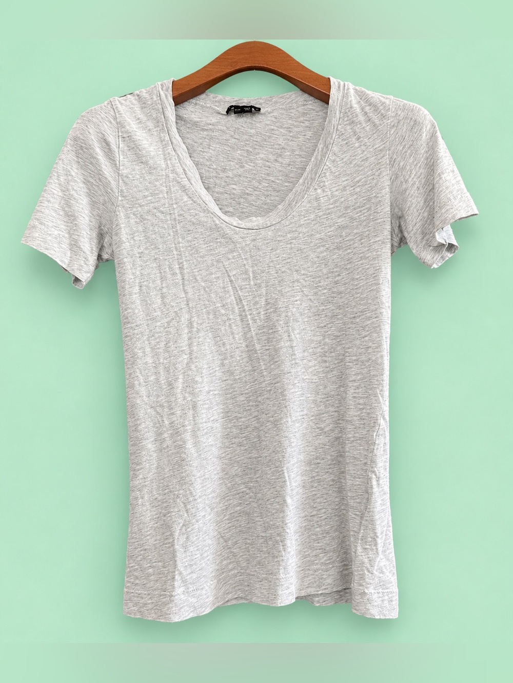 LADIES THEORY VINTAGE GRAY STRETCH FITTED T-SHIRT - PETITE